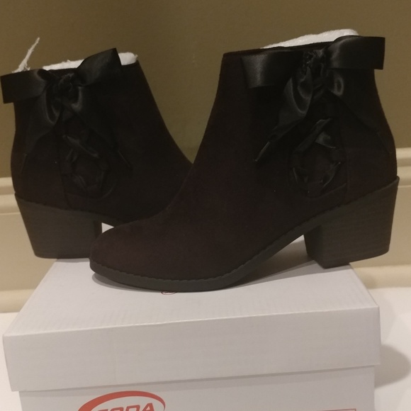 soda ankle boots